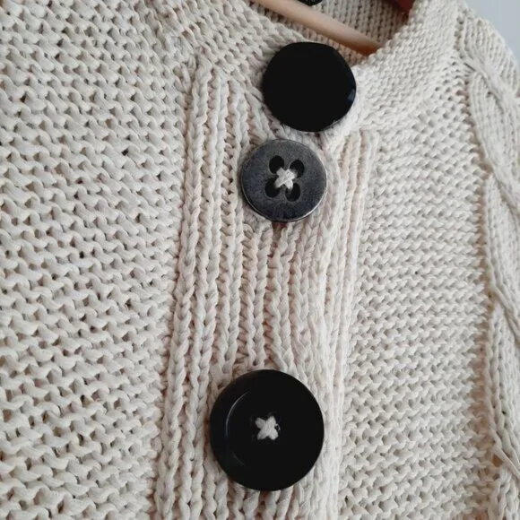 PURE HANDKNIT Chunky Knit Cardigan Sweater Cable Ivory Sz M /L - Picture 5 of 10